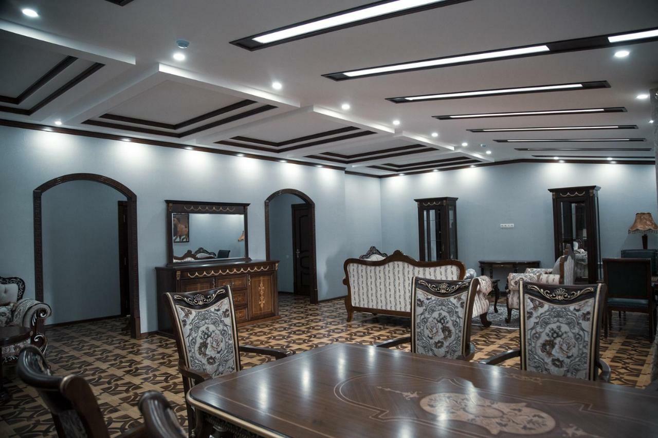 אורגנץ' Bravolyuks Hotel מראה חיצוני תמונה