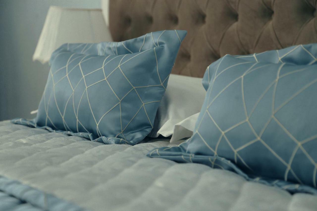 אורגנץ' Bravolyuks Hotel מראה חיצוני תמונה