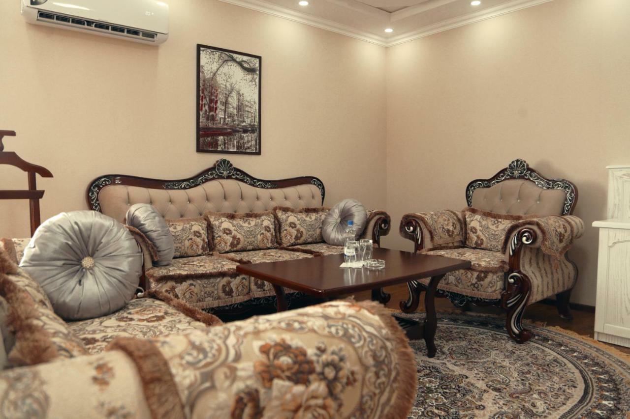 אורגנץ' Bravolyuks Hotel מראה חיצוני תמונה