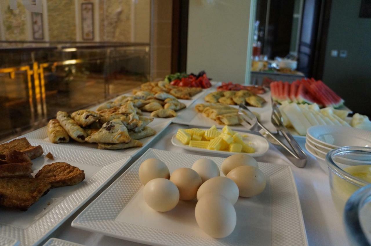 אורגנץ' Bravolyuks Hotel מראה חיצוני תמונה