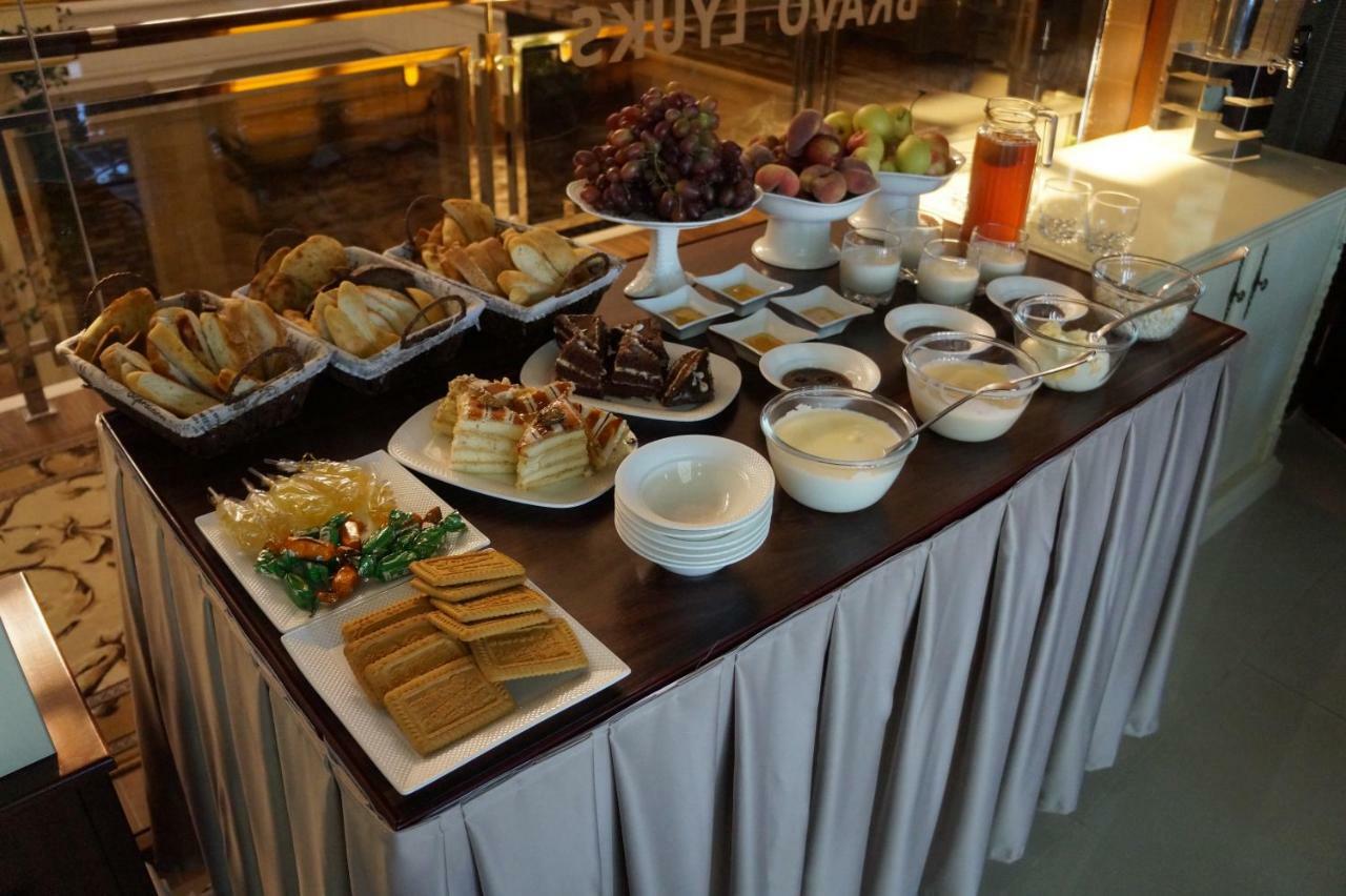 אורגנץ' Bravolyuks Hotel מראה חיצוני תמונה