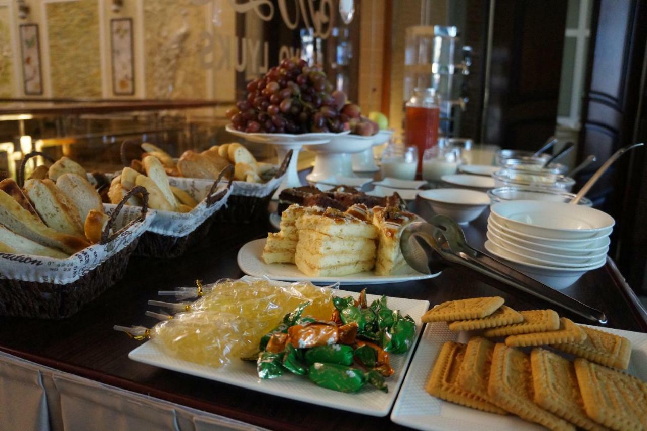 אורגנץ' Bravolyuks Hotel מראה חיצוני תמונה