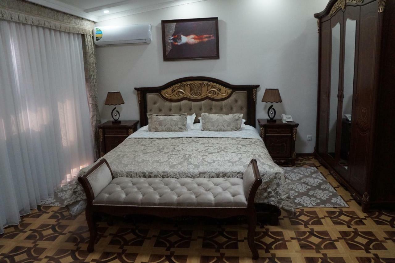 אורגנץ' Bravolyuks Hotel מראה חיצוני תמונה